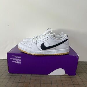 Nike Dunk Low SB ‘White Gum’